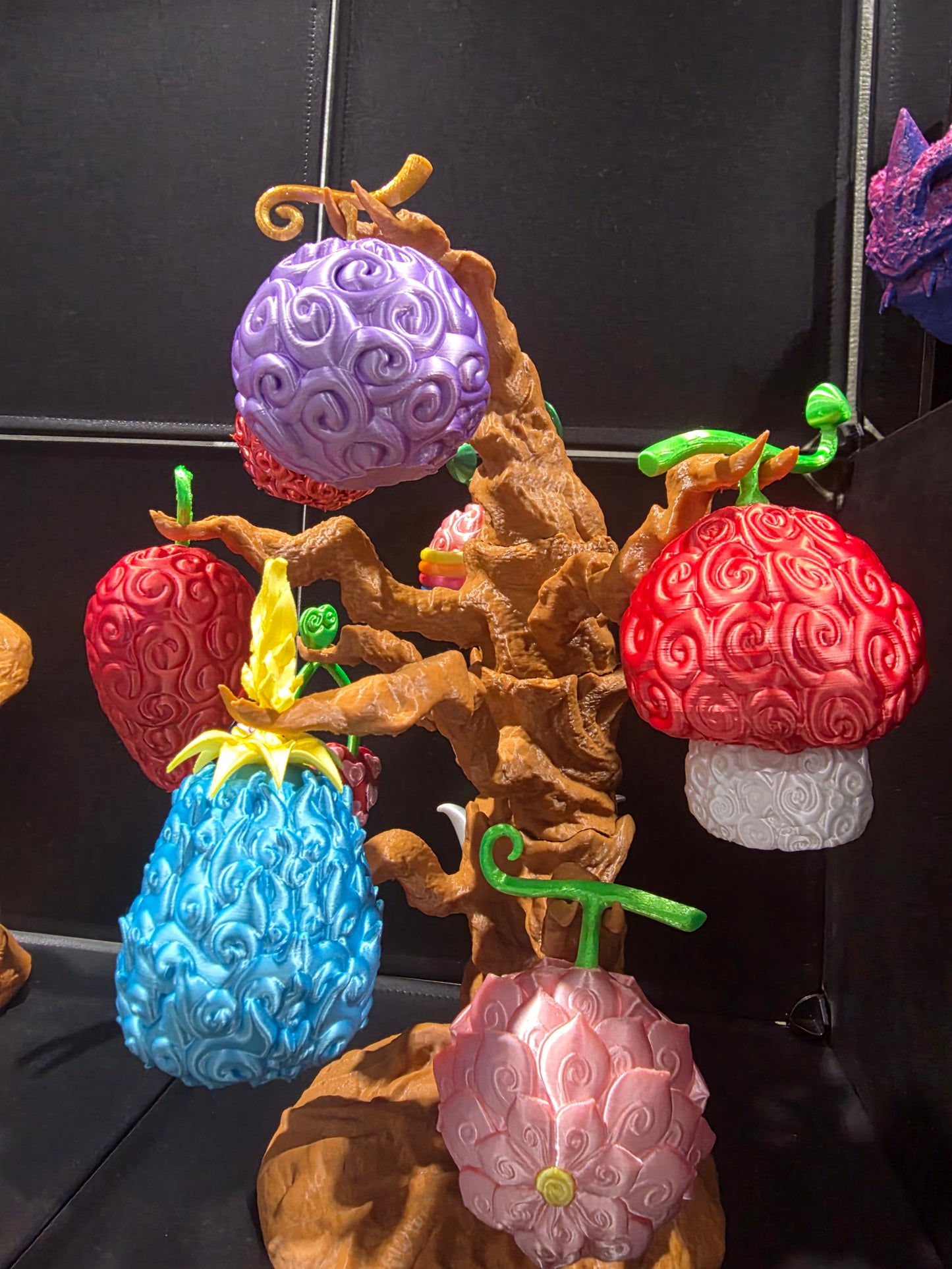 Large Pirate Fruit Tree (10 Included)